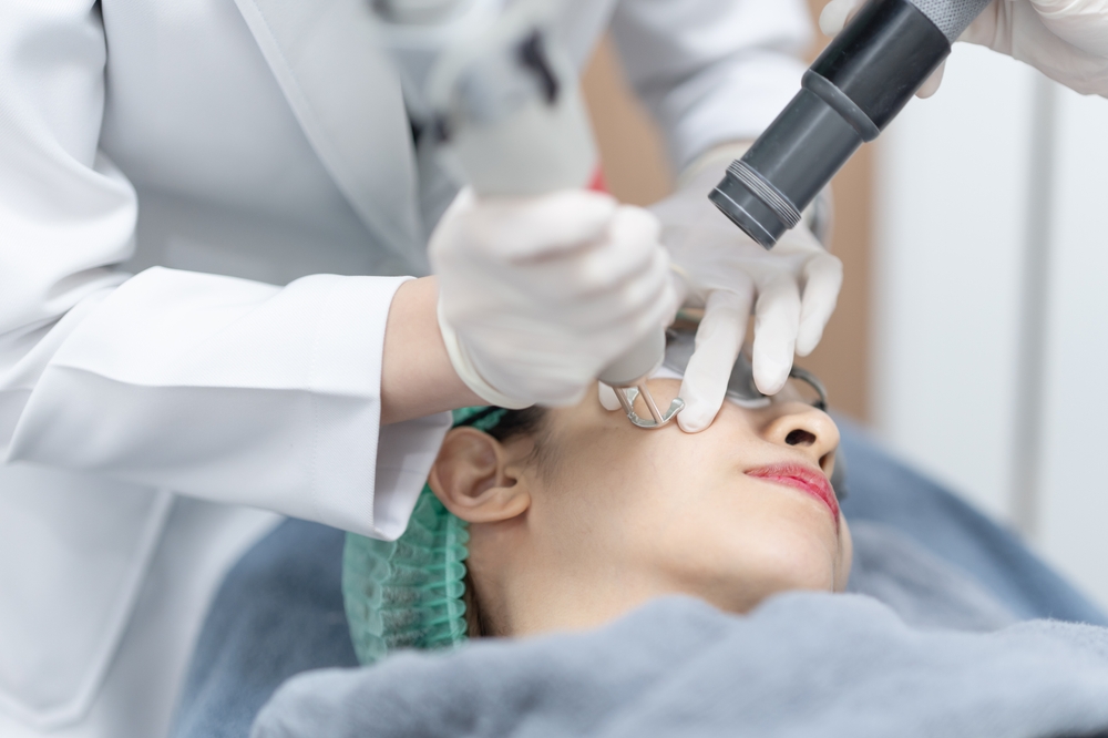 woman getting pico laser treatments at Custom Beauty Med Studio